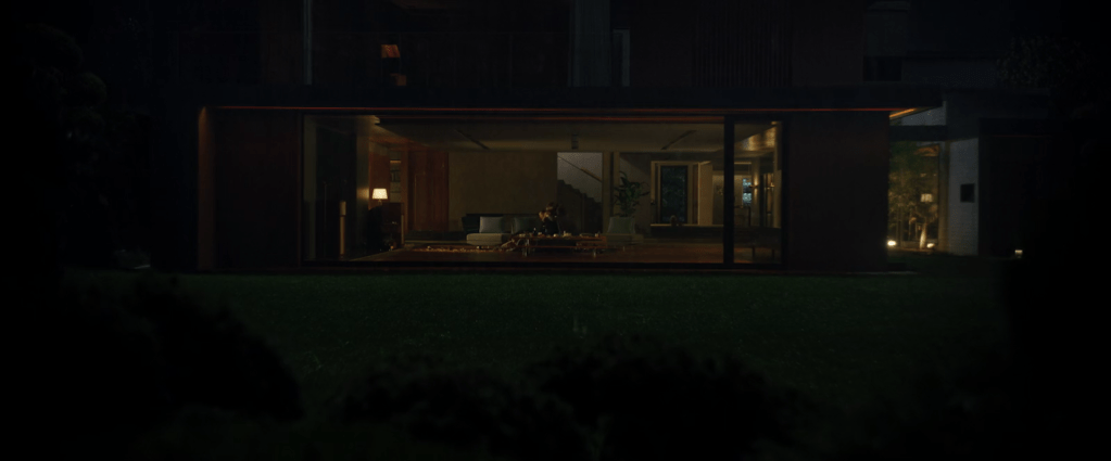 Parasite_Park-Mansion_Living-Room-9