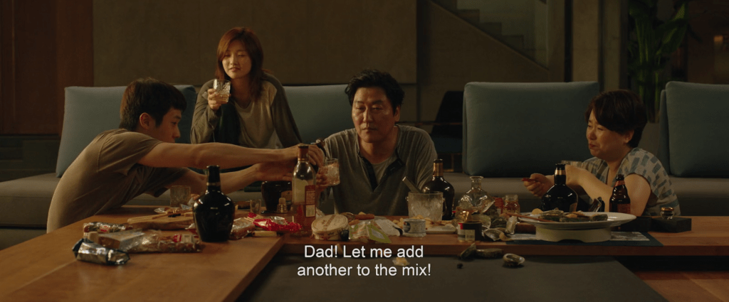 Parasite_Park-Mansion_Living-Room-7