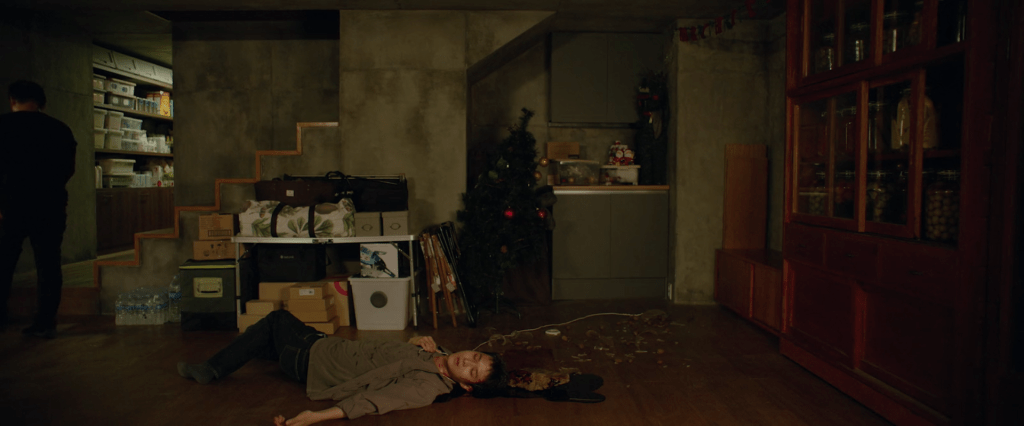 Parasite_Park-Mansion_Pantry-3